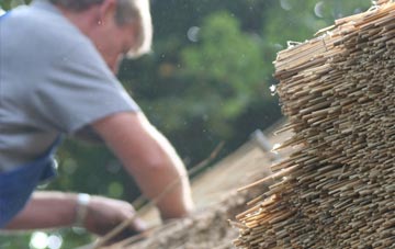 professional Tom An Fhuadain thatchers